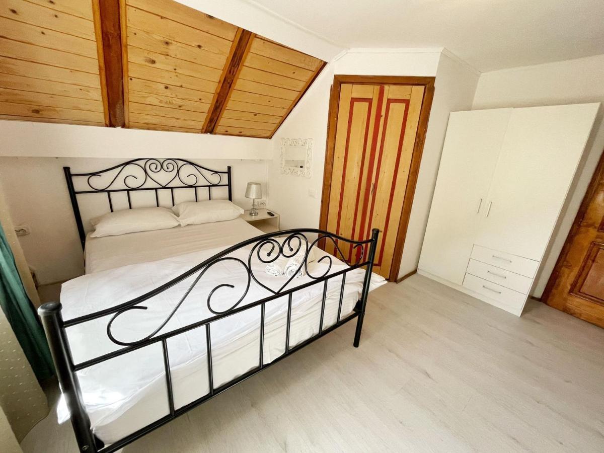 Отель Dream House Брашов Экстерьер фото